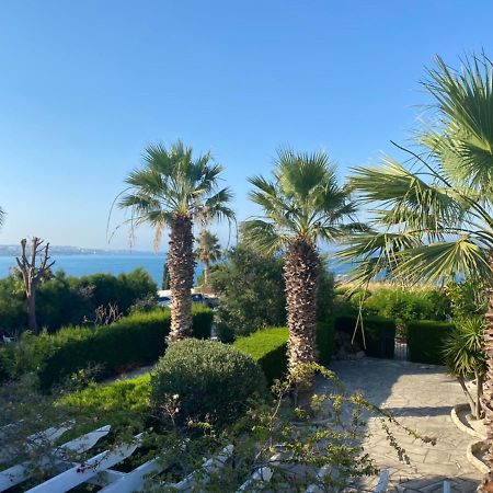 Coral Bay Modern Renovated Apartment By The Sea Paphos Eksteriør billede